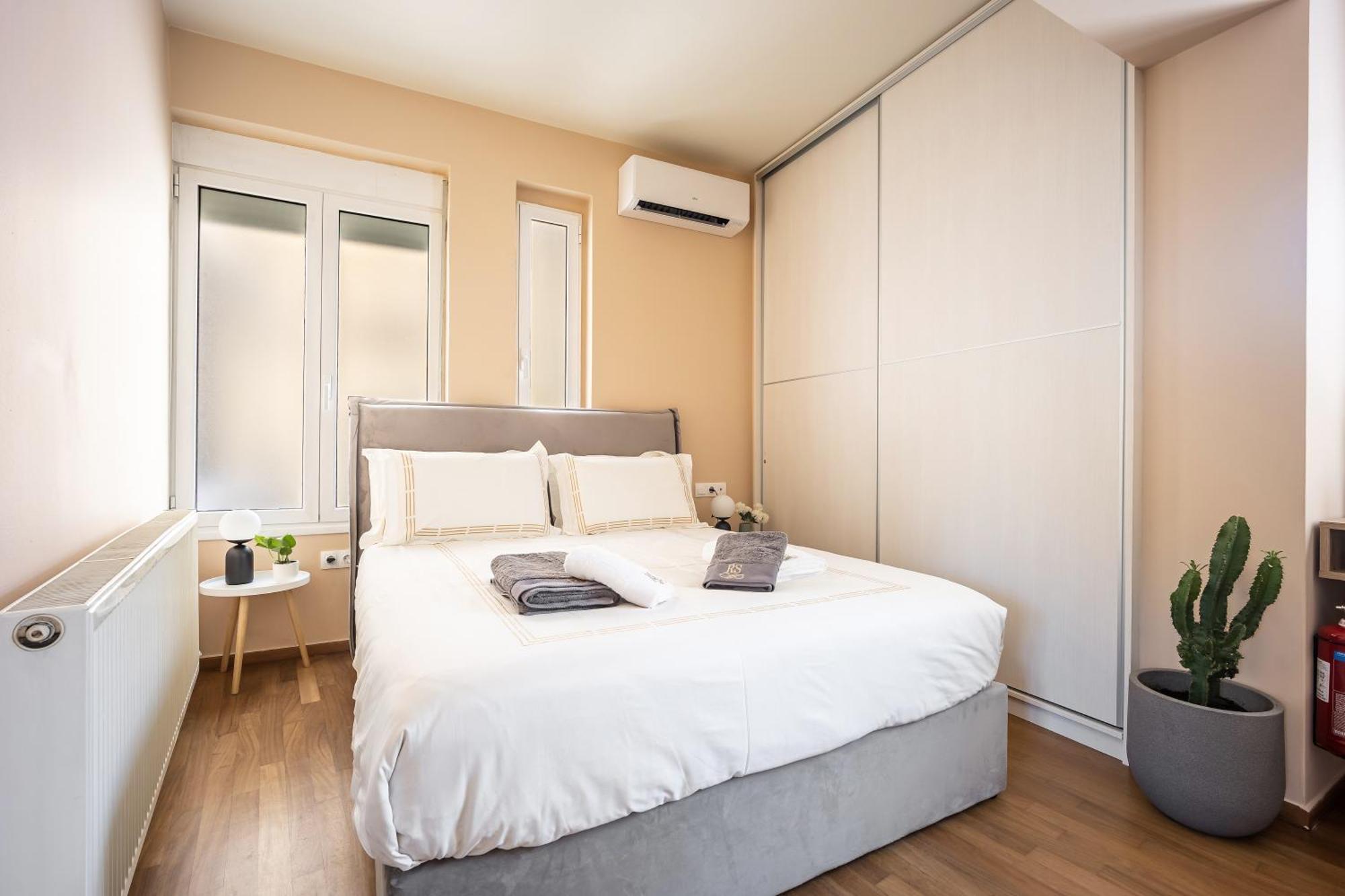 Oasis Athens - Boutique Suites Екстериор снимка