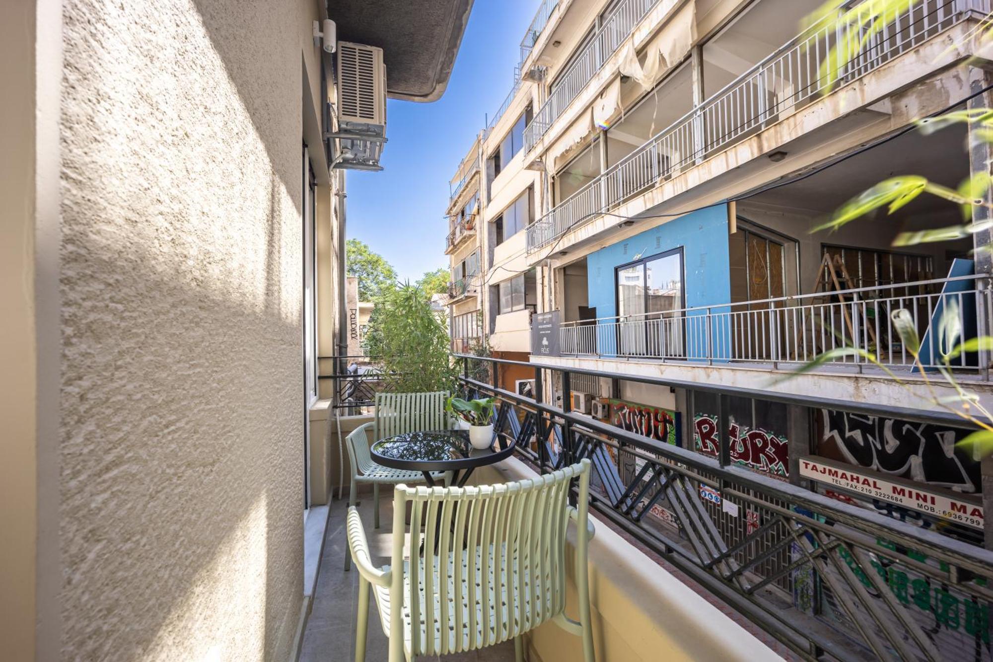 Oasis Athens - Boutique Suites Екстериор снимка