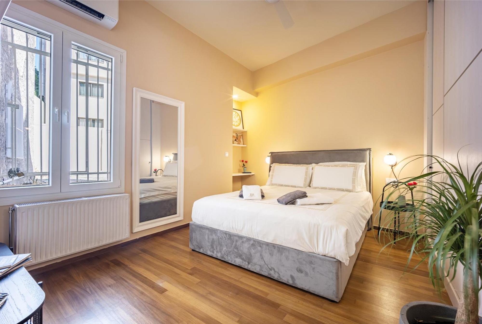 Oasis Athens - Boutique Suites Екстериор снимка